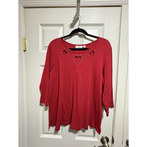 Quacker Factory Red Heart Cutout Top Size  XL Rhinestones 3/4 Sleeves - Picture 1 of 4